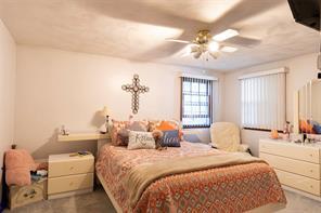 46 Cavalcade Blvd, Warwick, RI 02889 photo 6