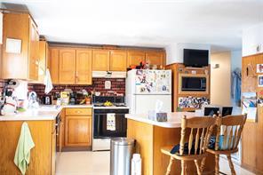 46 Cavalcade Blvd, Warwick, RI 02889 photo 2