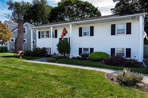 46 Cavalcade Blvd, Warwick, RI 02889 photo 1