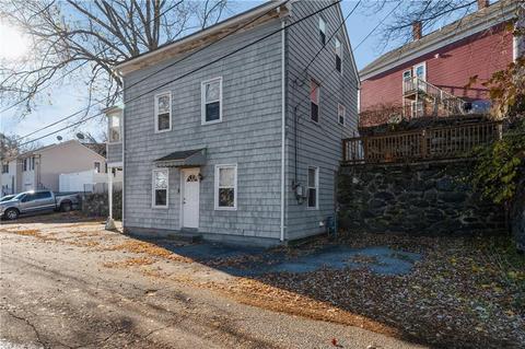 9 New St, Woonsocket, RI 02895 photo 4