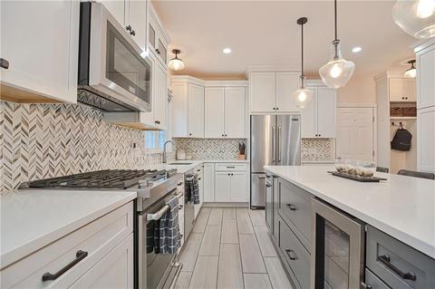 24 Arbor Dr, Coventry, RI 02816 photo 2