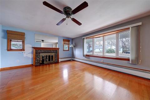 363 Buttonwoods Ave, Warwick, RI 02886 photo 8
