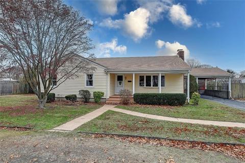 363 Buttonwoods Ave, Warwick, RI 02886 photo 2