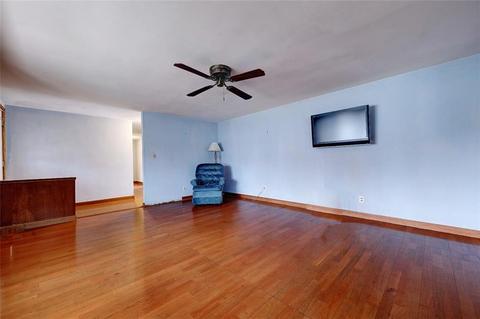 363 Buttonwoods Ave, Warwick, RI 02886 photo 11