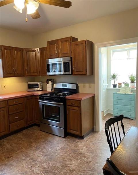 579 Gaskill St, Woonsocket, RI 02895 photo 10