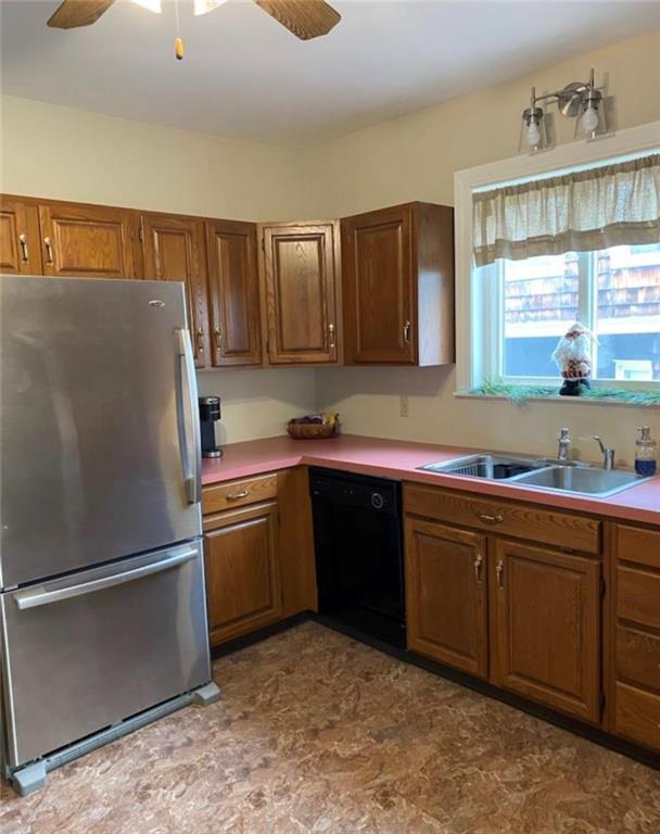  579 Gaskill St, Woonsocket, RI 02895 photo 9
