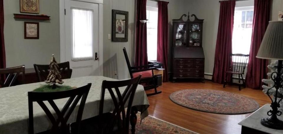 579 Gaskill St, Woonsocket, RI 02895 photo 3