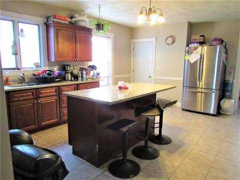 29 Appleton Ave, Pawtucket, RI 02860 photo 4