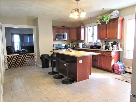 29 Appleton Ave, Pawtucket, RI 02860 photo 3