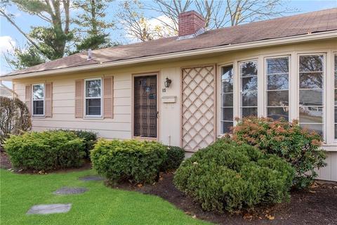 15 Killdeer Rd, Warwick, RI 02888 photo 2