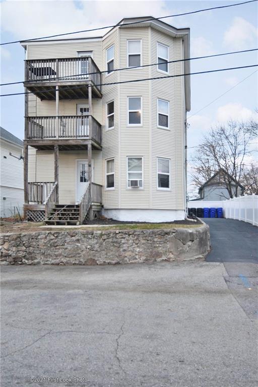 33 Redfern St, North Providence, RI 02911 31 Photos MLS 1299572