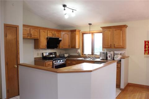 69 Eastgate Dr, Warwick, RI 02886 photo 10