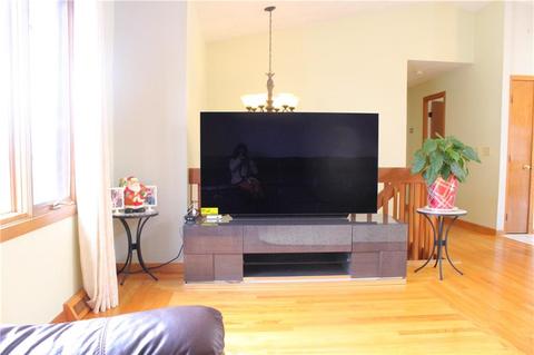 69 Eastgate Dr, Warwick, RI 02886 photo 8