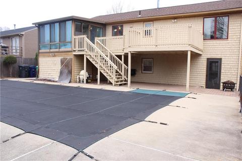 69 Eastgate Dr, Warwick, RI 02886 photo 3