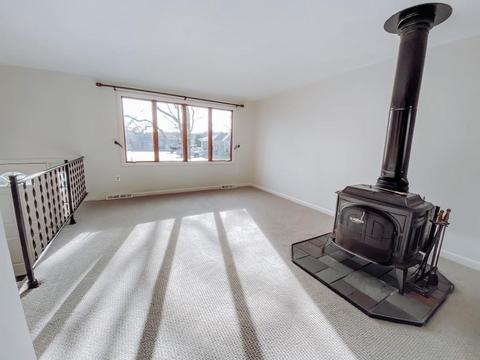 45 Sandy Ln, Warwick, RI 02889 photo 2