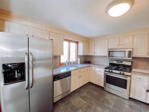 45 Sandy Ln, Warwick, RI 02889 photo 8