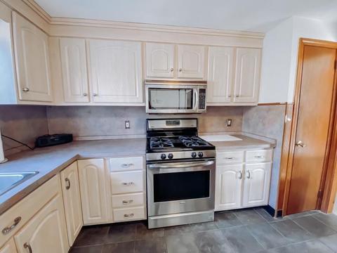 45 Sandy Ln, Warwick, RI 02889 photo 9