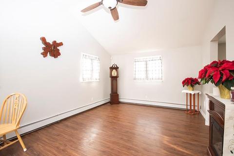 270 Beach Ave, Warwick, RI 02889 photo 14