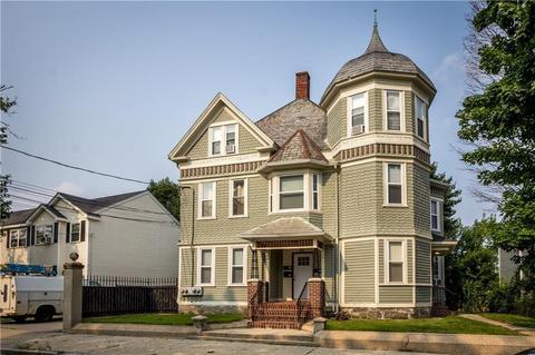 65 Morton Ave, Woonsocket, RI 02895 photo 4
