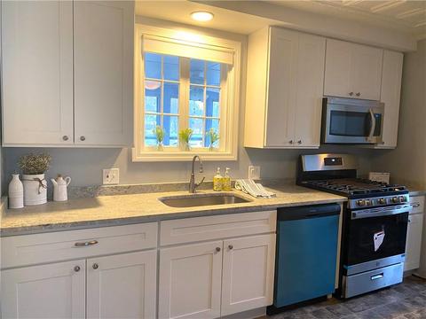 149 Nursery Ave, Woonsocket, RI 02895 photo 8