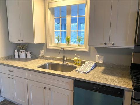 149 Nursery Ave, Woonsocket, RI 02895 photo 5