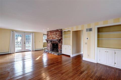 9 Sandra Dr, Bristol, RI 02809 photo 9