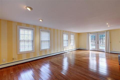 9 Sandra Dr, Bristol, RI 02809 photo 10