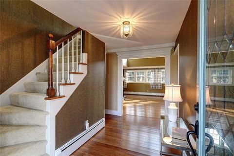 9 Sandra Dr, Bristol, RI 02809 photo 5