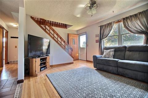 13 Miner St, Westerly, RI 02891 photo 4