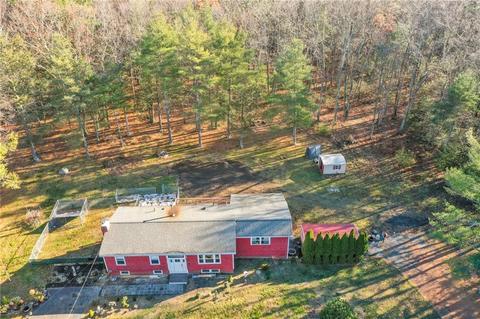 135 Pray Hill Rd, Glocester, RI 02814 photo 4