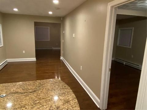 330 Randall Ave, Warwick, RI 02889 photo 10
