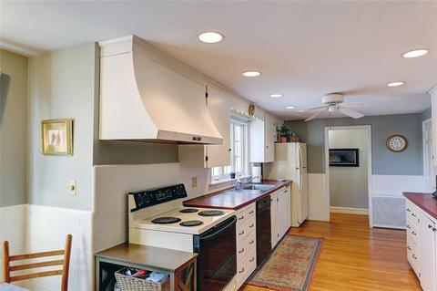 412 Spring Green Rd, Warwick, RI 02888 photo 10
