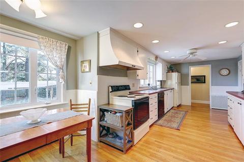 412 Spring Green Rd, Warwick, RI 02888 photo 14