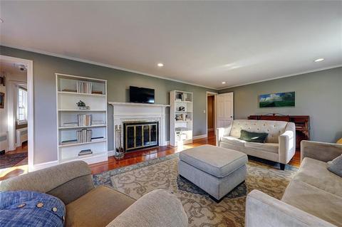 412 Spring Green Rd, Warwick, RI 02888 photo 3