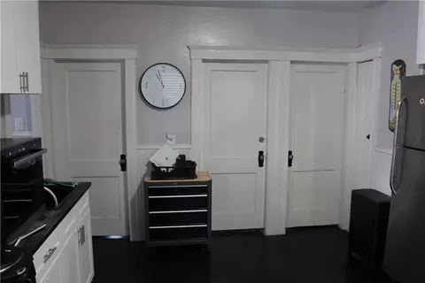 556 Elm St, Woonsocket, RI 02895 photo 8