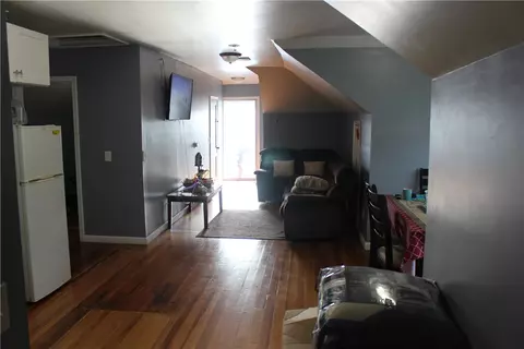 556 Elm St, Woonsocket, RI 02895 photo 27
