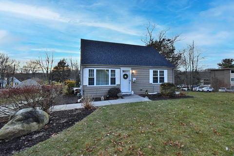 149 Pilgrim Ave, Coventry, RI 02816 photo 4
