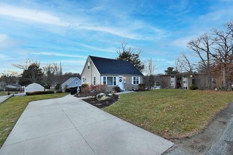 149 Pilgrim Ave, Coventry, RI 02816 photo 3