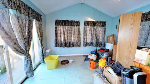 65 Sandy Ln, Warwick, RI 02889 photo 8