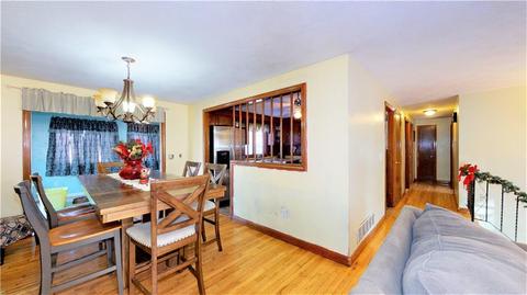 65 Sandy Ln, Warwick, RI 02889 photo 5