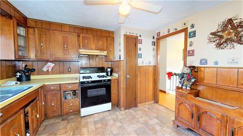 65 Sandy Ln, Warwick, RI 02889 photo 9