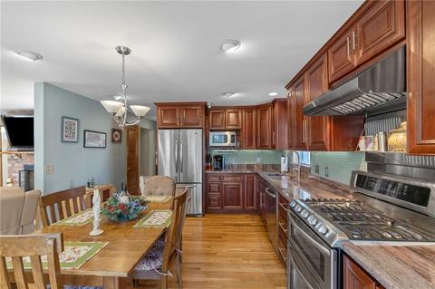 7 Pine Ln, Warren, RI 02885 photo 10