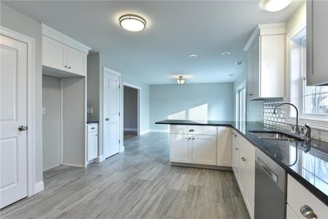 5 Douglas Ct, Coventry, RI 02816 photo 8