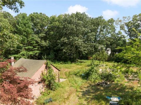 29 E Prospect St, Smithfield, RI 02917 photo 3