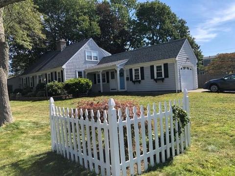 85 Grassy Plain Rd, East Providence, RI 02915 photo 2