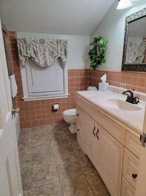 85 Grassy Plain Rd, East Providence, RI 02915 photo 15