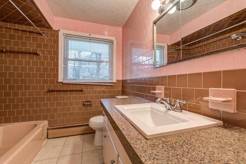 85 Victory Blvd, Woonsocket, RI 02895 photo 15