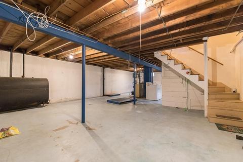 85 Victory Blvd, Woonsocket, RI 02895 photo 19