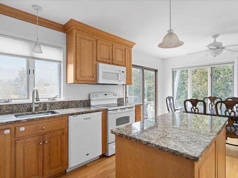 10 Juniper Ave, Westerly, RI 02891 photo 8