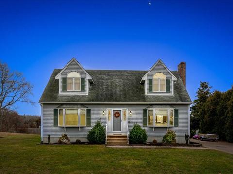 10 Juniper Ave, Westerly, RI 02891 photo 3